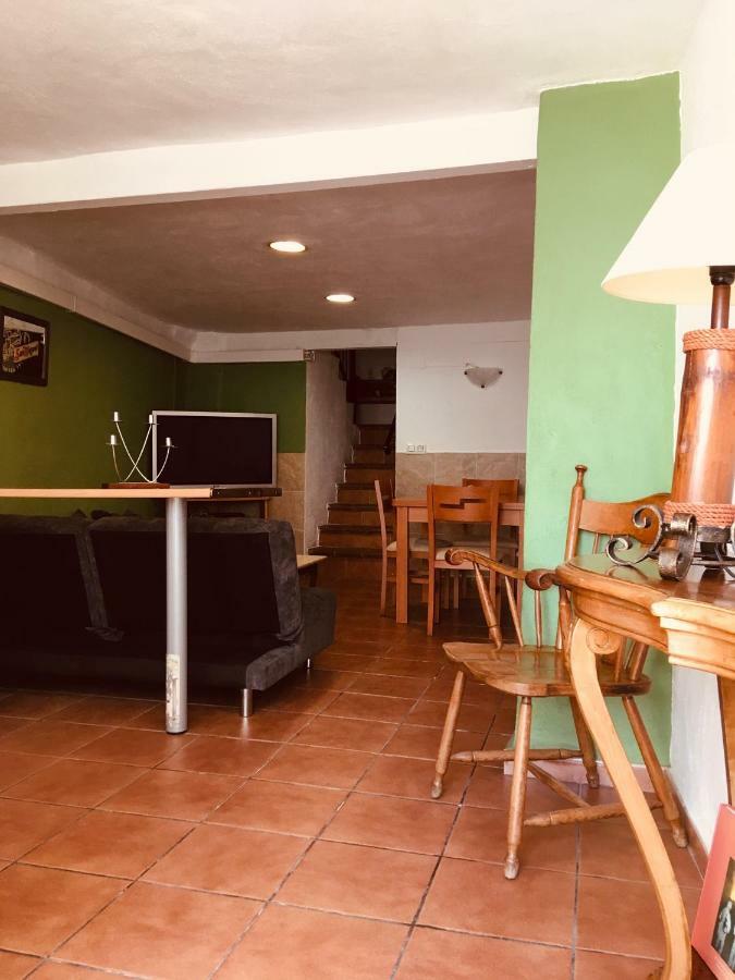 La Casita Santa Barbara Guest House Macastre Exterior foto